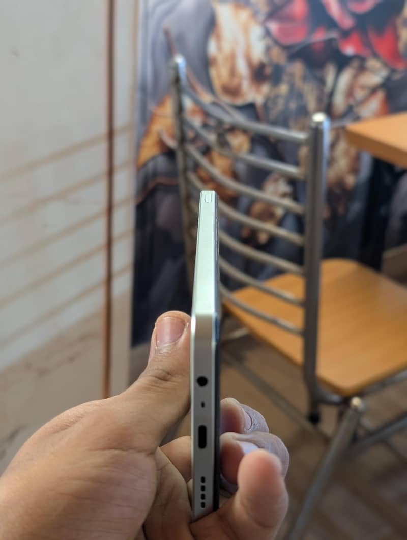 Realme Note 60x 4