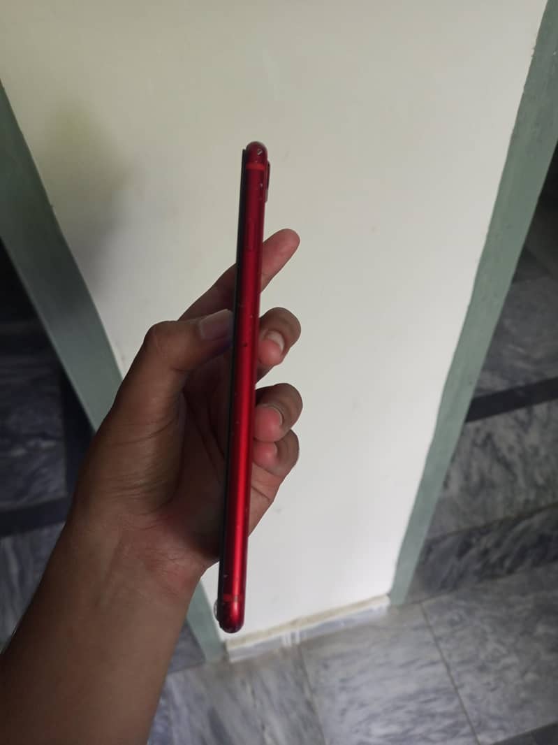 Apple iPhone 8 Plus 3