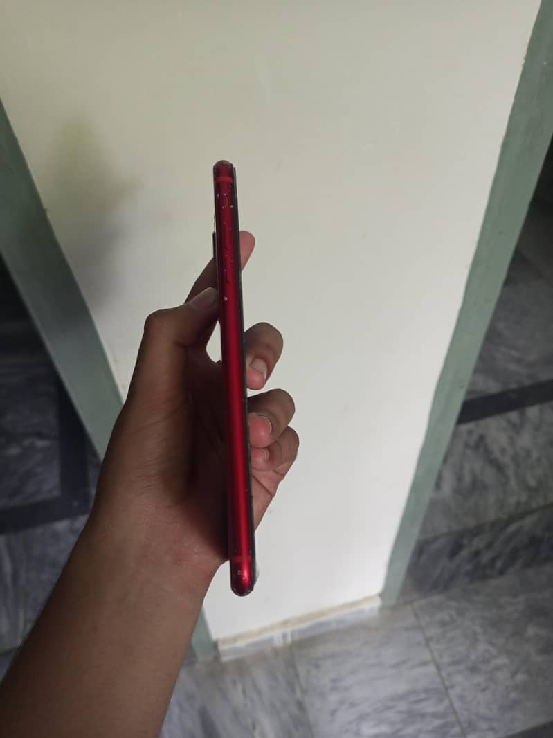 Apple iPhone 8 Plus 4