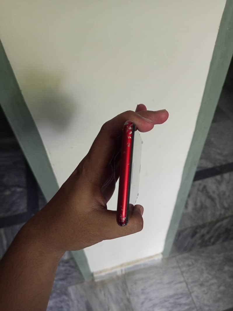 Apple iPhone 8 Plus 5