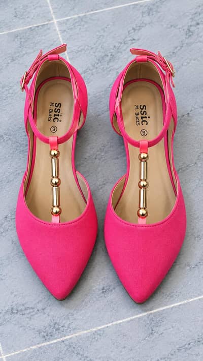 new shoes pink colar