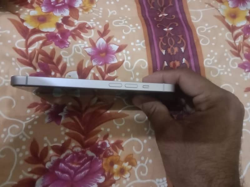 14 iPhone 0
