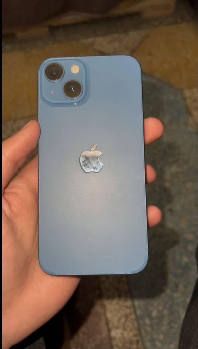 Apple iPhone 13 1