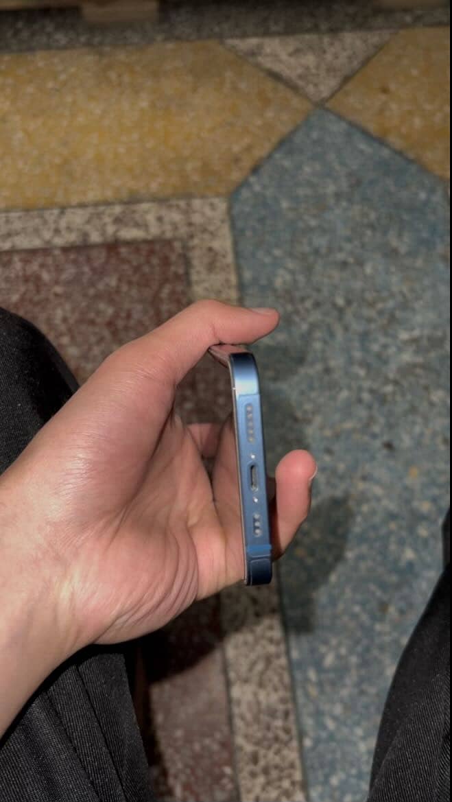 Apple iPhone 13 3