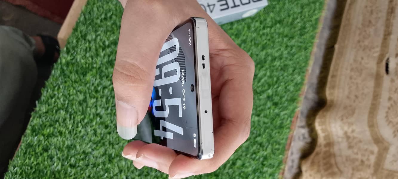 Infinix Note 40 5