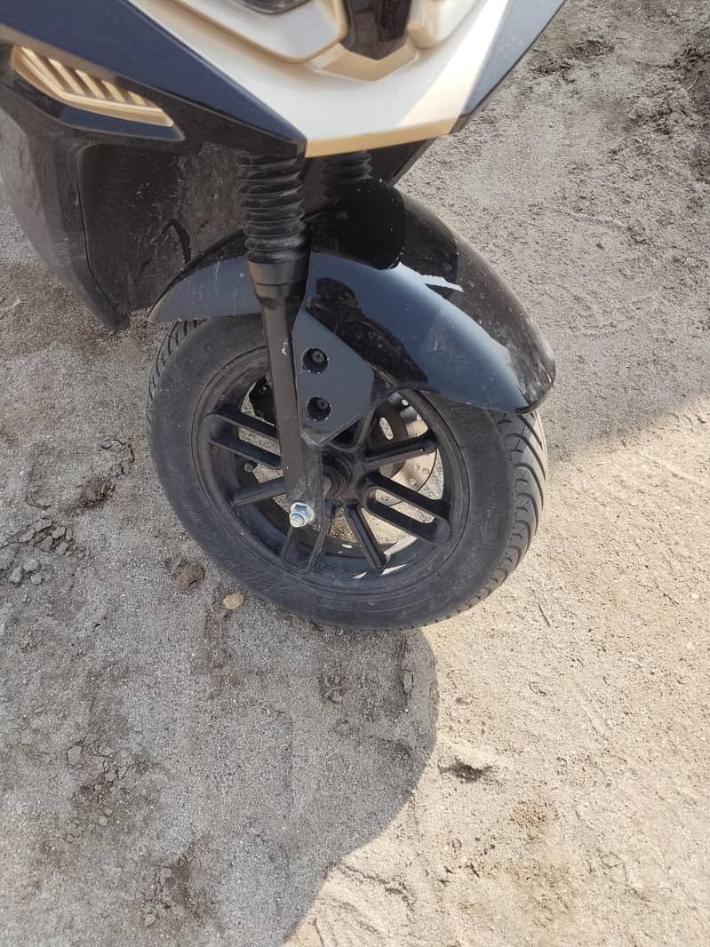 metro thrill pro lithium 4