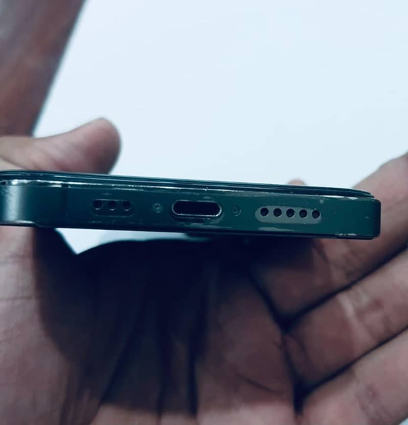 Apple iPhone 12 Pro 4