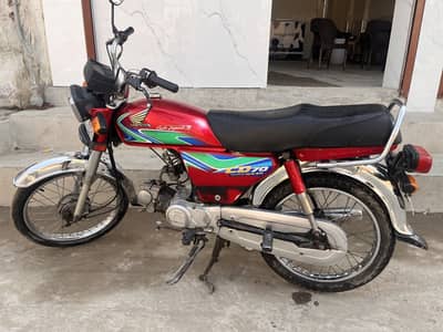 Cd 70 bike for selll all documents ok