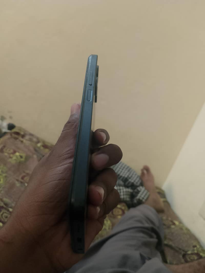 Realme C51 3