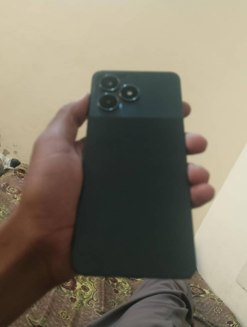 Realme C51 5