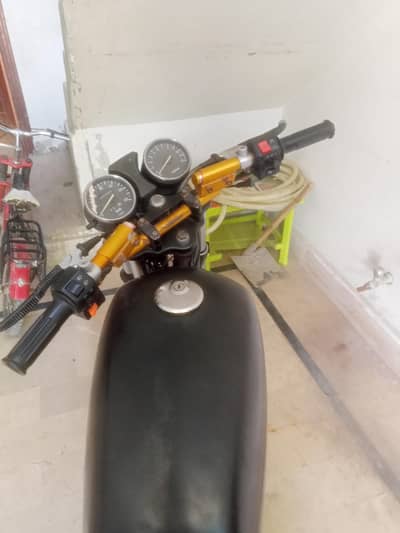 Suzuki GS 150 5 Gear
