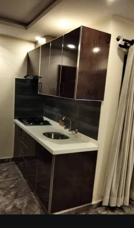 Daily Basis 1 bed outclass flat 8