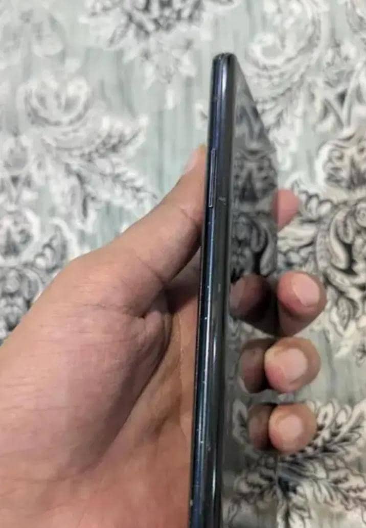 One plus 8 pro 4