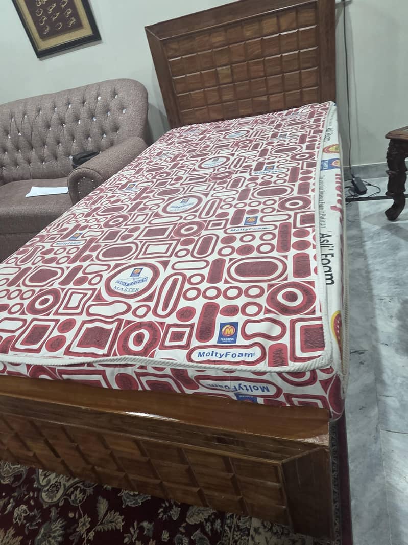 Single Bed with mattress 4