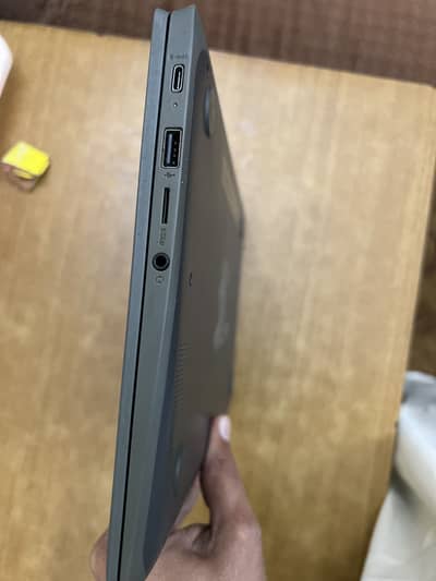 HP chrome book 11.6inch G8.4gb DDR4 RAM. 32gb ssd rom. Playstore