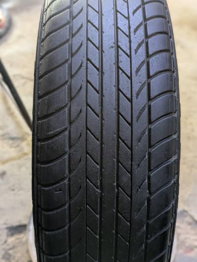 Haida 165.70. R14 Single Tyre in Like New Condition