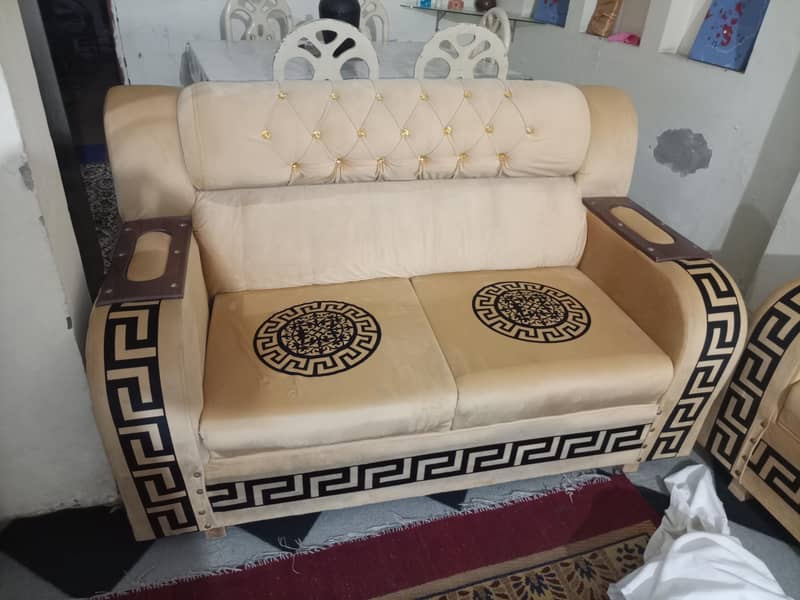 1,2,3 sofa set good condition 1