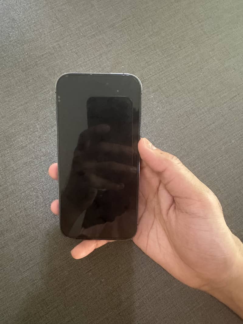 Apple iPhone 14 Pro 1