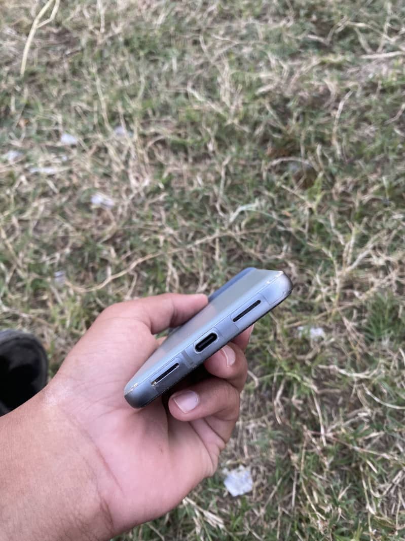 Google Pixel 8a 1