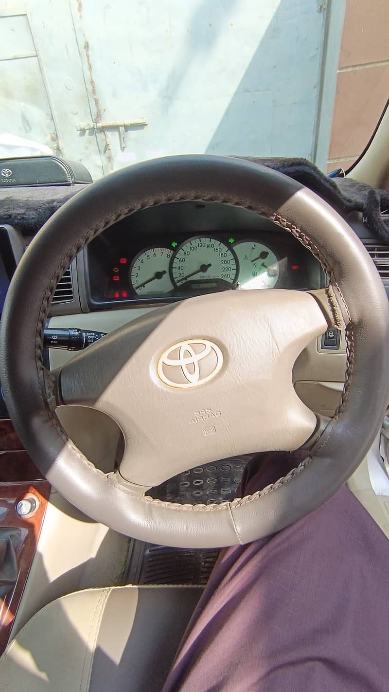 Toyota Corolla Saloon 2005 5