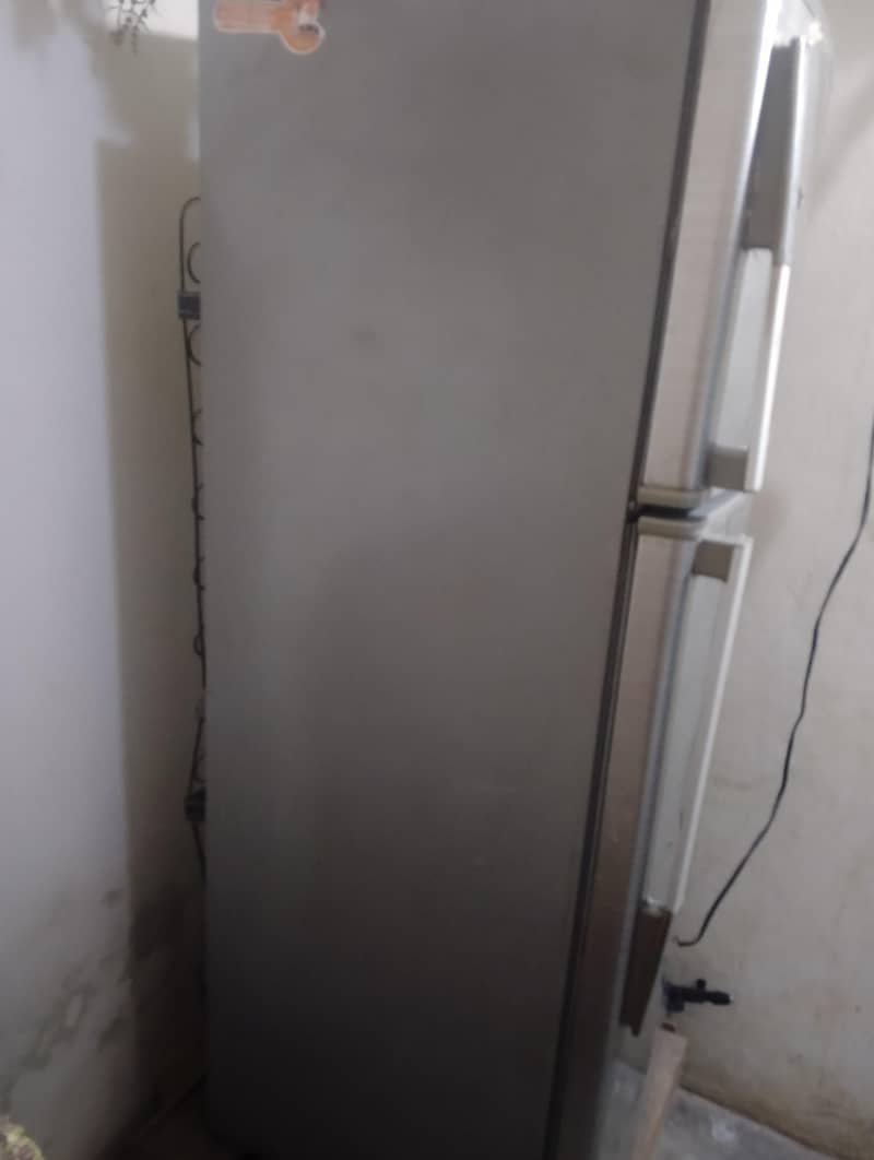 کولنگ اچھی کرتی ہے کولنگ کی گارنٹی ہے 2