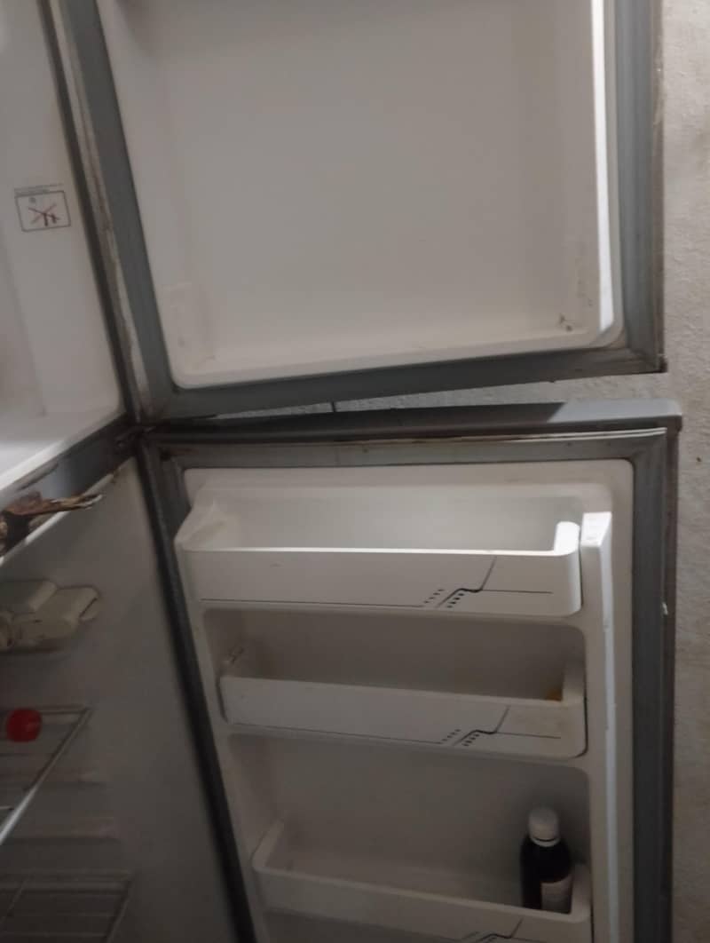 کولنگ اچھی کرتی ہے کولنگ کی گارنٹی ہے 4