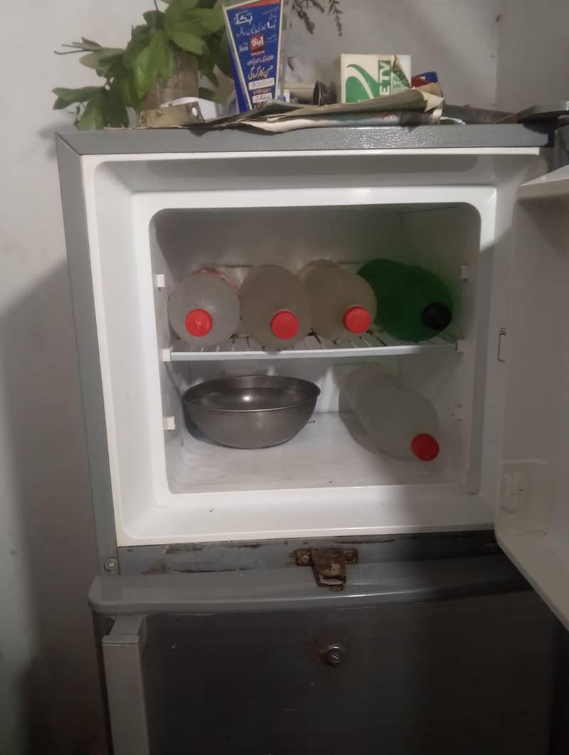کولنگ اچھی کرتی ہے کولنگ کی گارنٹی ہے 10
