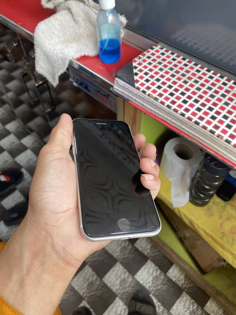 Apple iPhone SE 4