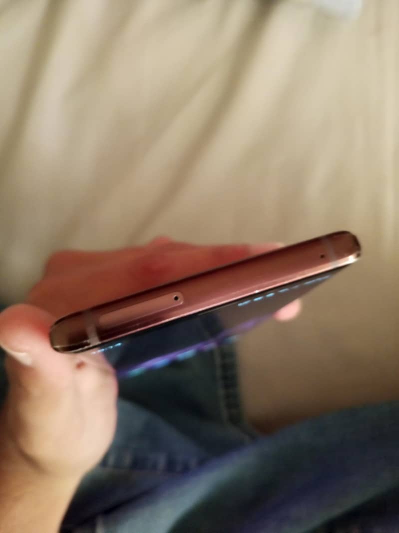 Samsung Mobile Note 9 4