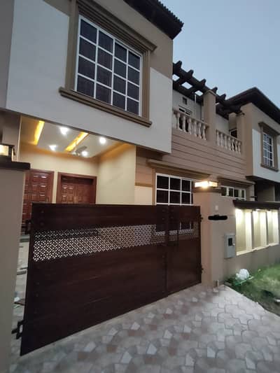 5 Marla Fully Furnished House Available For Rent!! Short And Long Term
