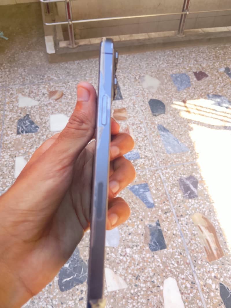 Apple iPhone 13 Pro Max 5