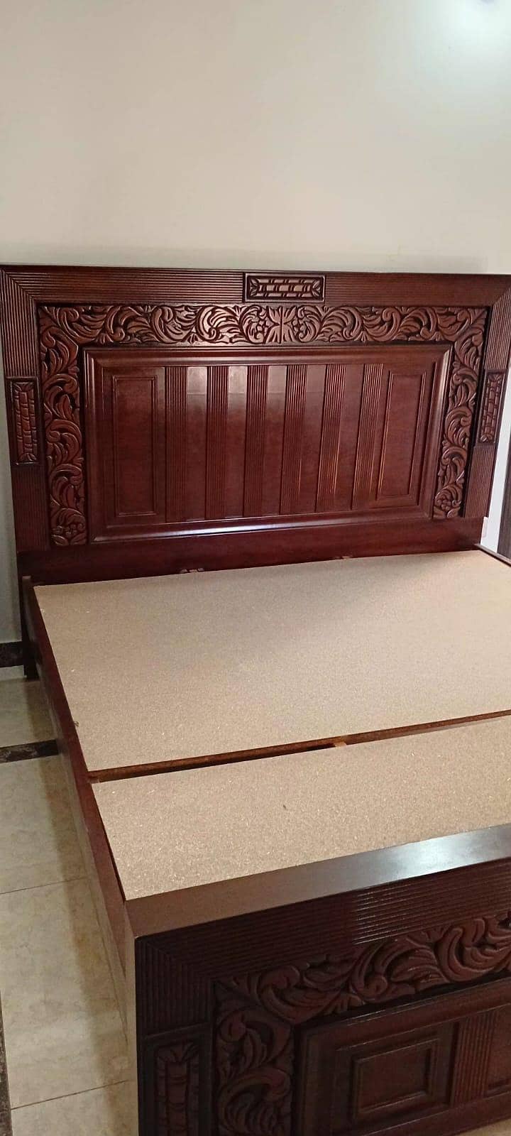 double bed with side tables and dressing table 1