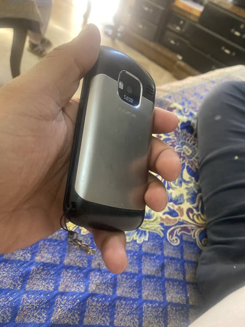 Nokia E5 1