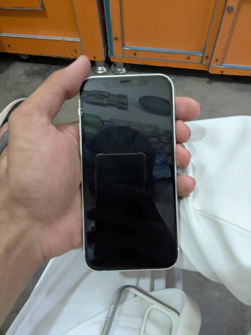 Apple iPhone 12 0