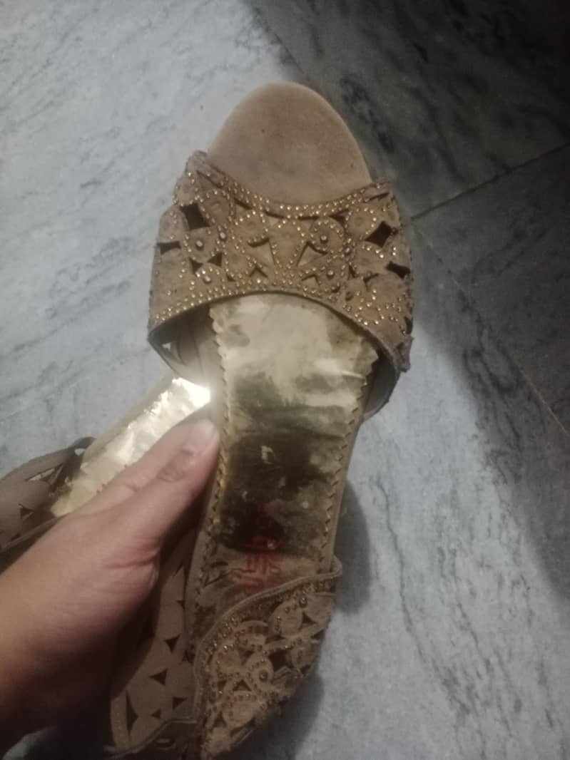 sandals slippers 7