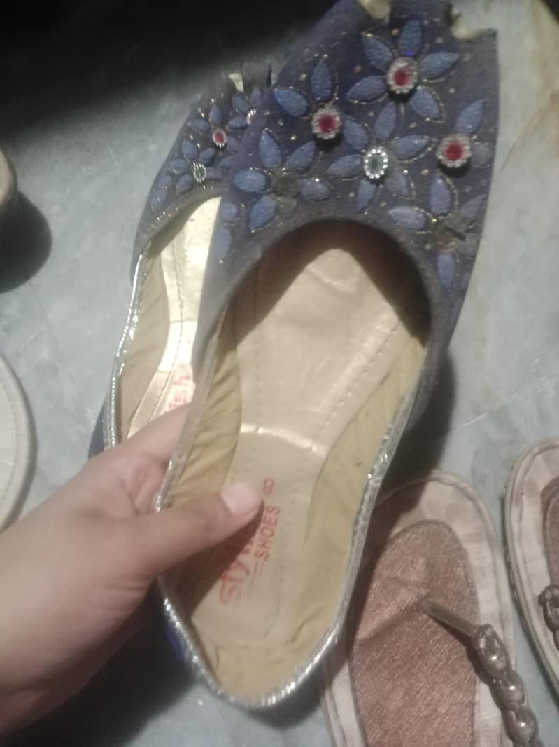 sandals slippers 11