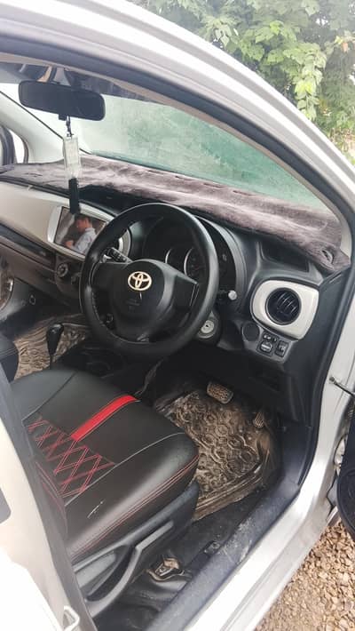 Toyota Vitz 2012