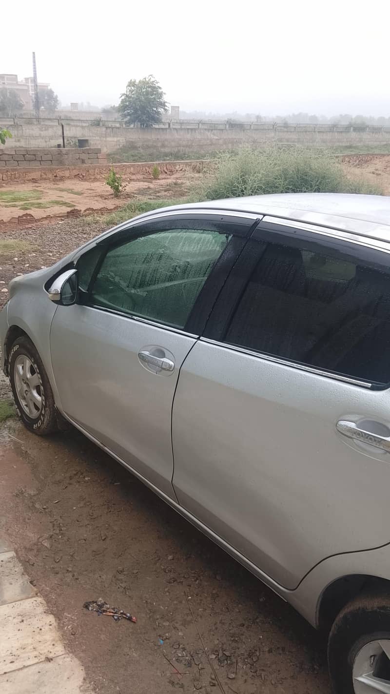 Toyota Vitz 2012 1