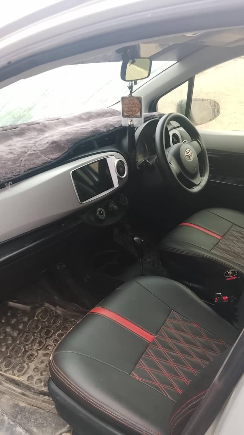 Toyota Vitz 2012 8