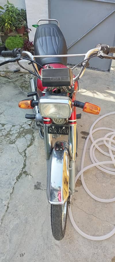hero CD 70