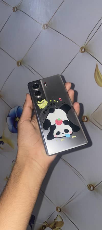 techno camon 40 pro 10/8.5 full box