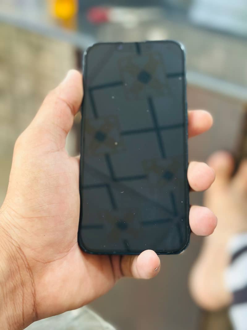 Apple iPhone 14 JV 3