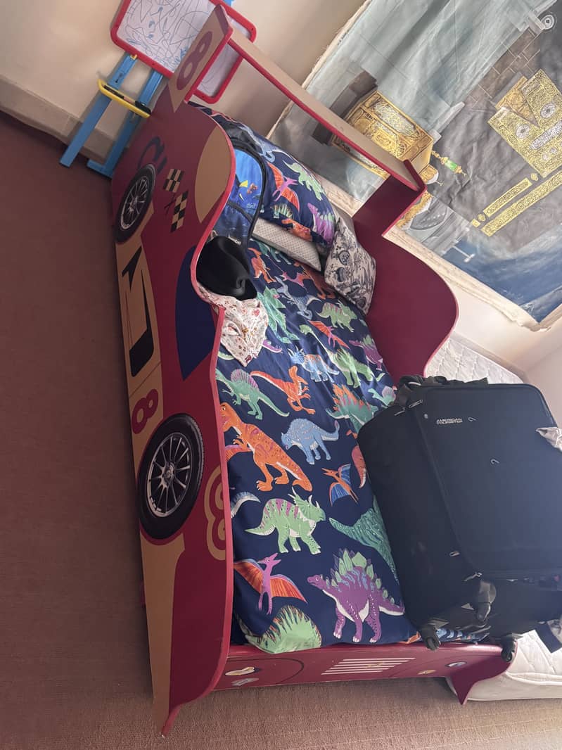 Car bed 0