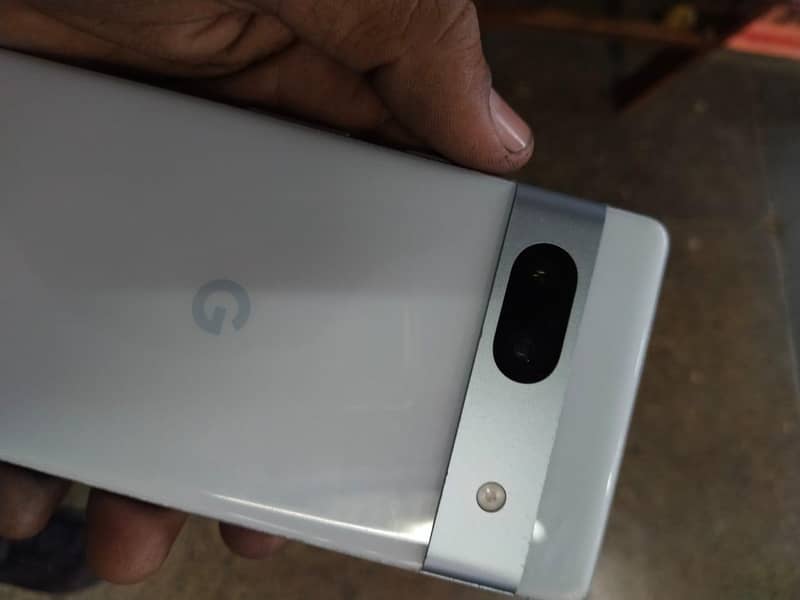 Google Pixel 7a 1