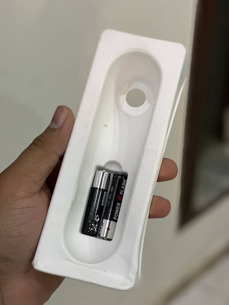Forehead thermometers 3