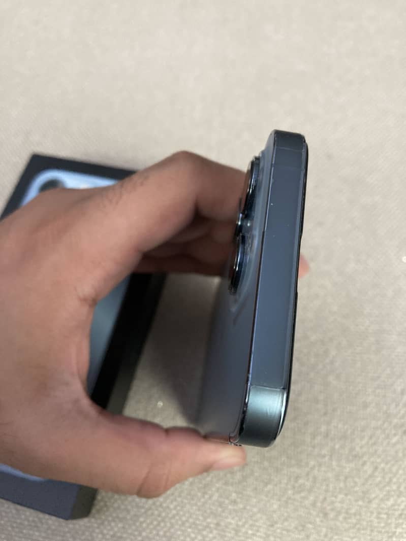Apple iPhone 13 Pro 1