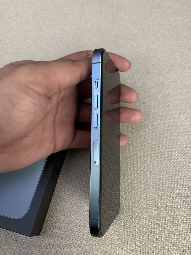 Apple iPhone 13 Pro 6