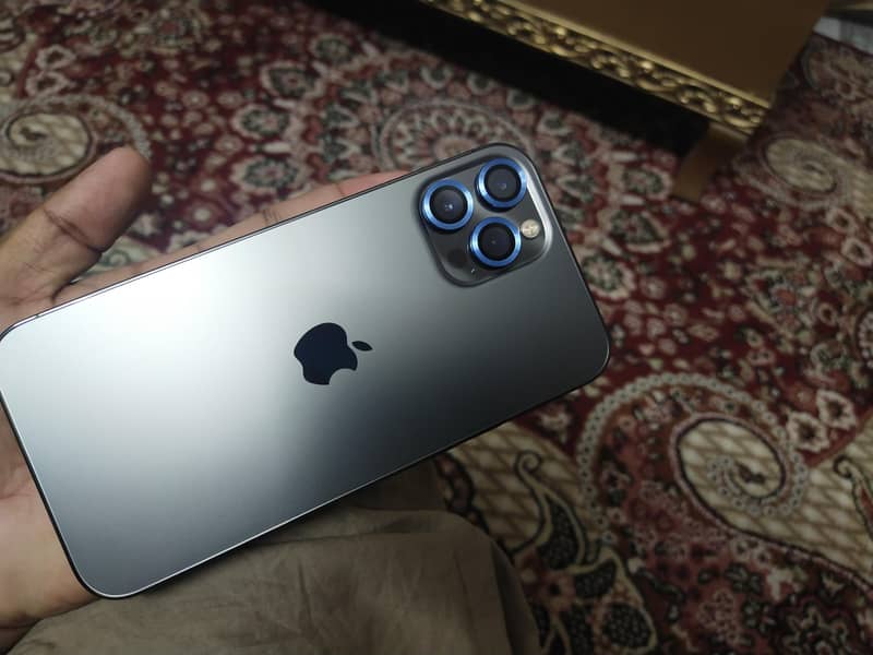 Apple iPhone 12 Pro Max 1
