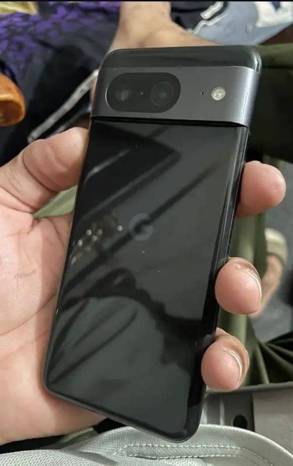 Google Pixel 8 2