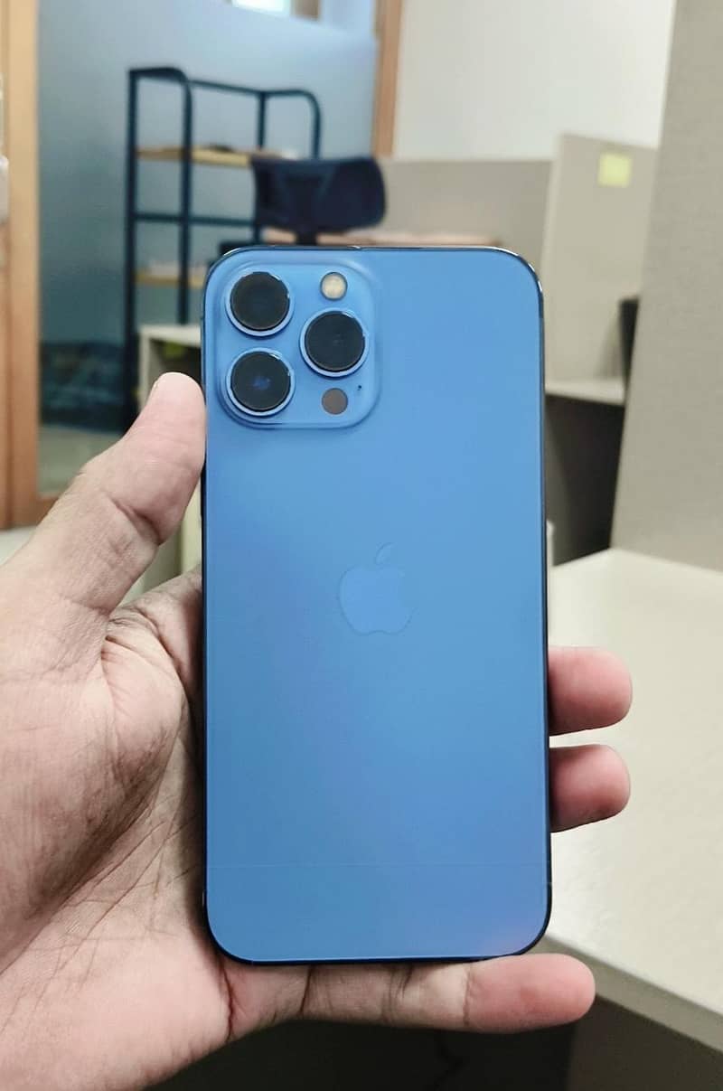 iPhone 13 Pro Max 0